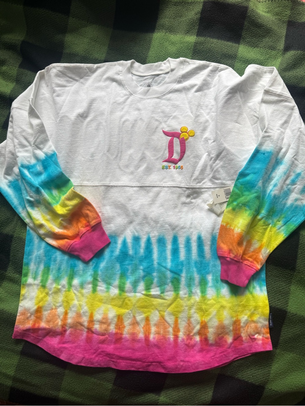 NEW WITH TAGS: Disneyland Spirit Jersey Rainbow Tie Dye Size MEDIUM
